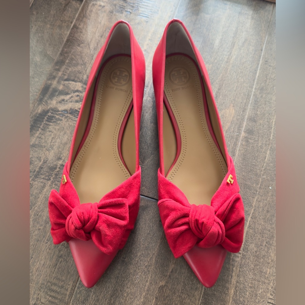 Tory Burch Eleanor Flat Red 8M. NWOB